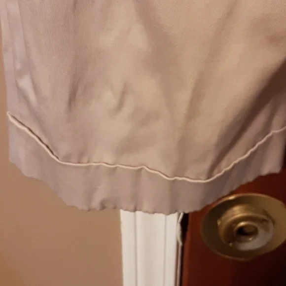 Tan capris - Picture 6 of 8